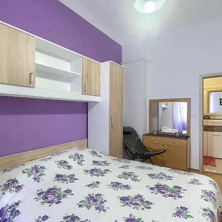 Aida Apartment *