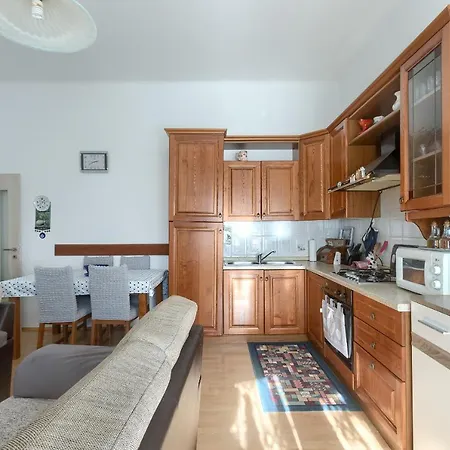 Apartment Aida